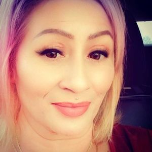 Meet your Posher, Leonette